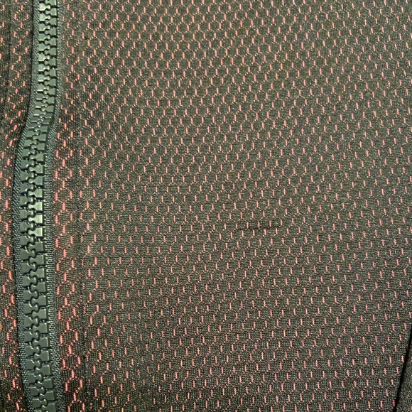 Under Armour Zip Up - Picture 5 of 5